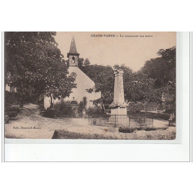 GRAND VABRE - Le monument aux Morts - très bon état