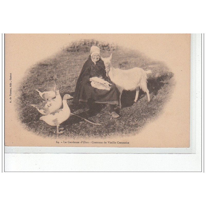 TYPE CREUSOIS - La gardeuse d'oies, costume de Vieille Creusoise - très bon état