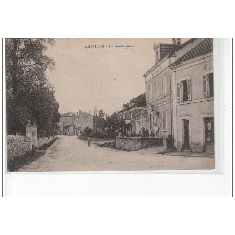 THIVIERS - La Gendarmerie - très bon état