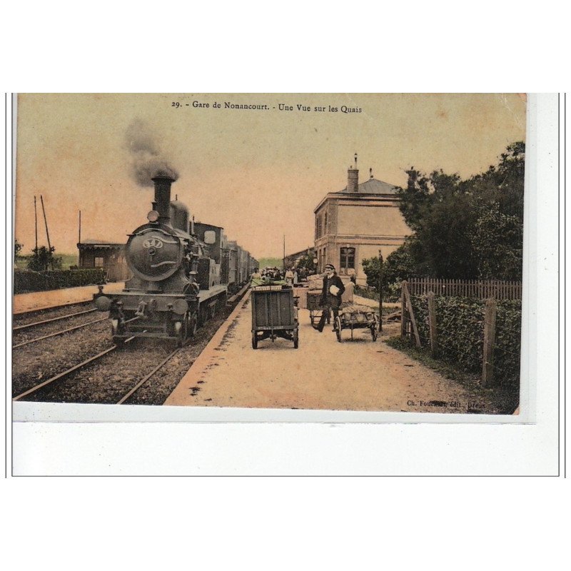 NONANCOURT - La Gare de Nonancourt - une vue sur les quais - état