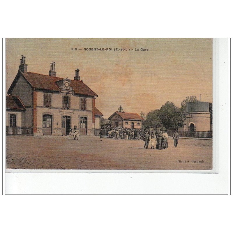 NOGENT LE ROI - La Gare - très bon état
