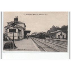 EPERNON - La Gare, sur les quais - très bon état