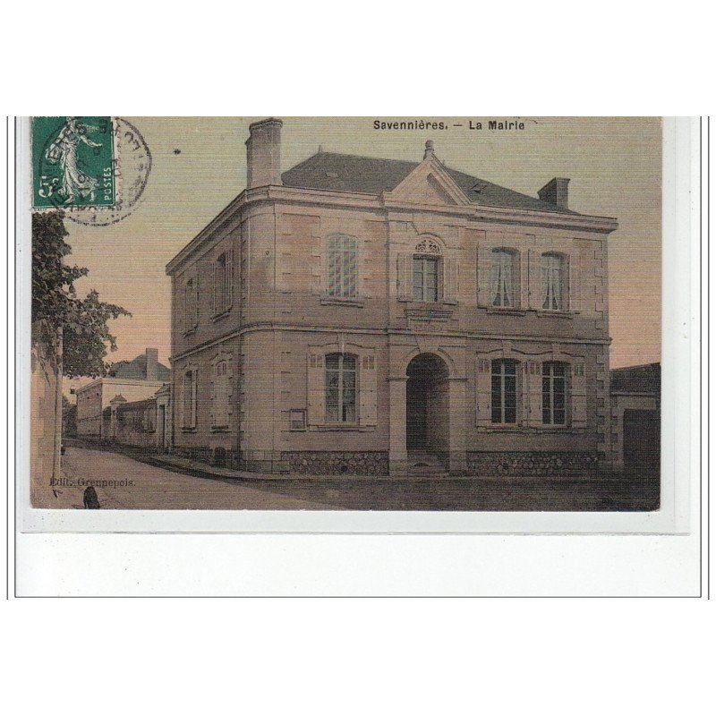 SAVENNIERES - La mairie - très bon état
