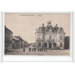 LA NEUVILLE AU PONT - La mairie - très bon état