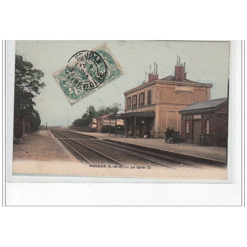 HOUDAN - La Gare - très bon état
