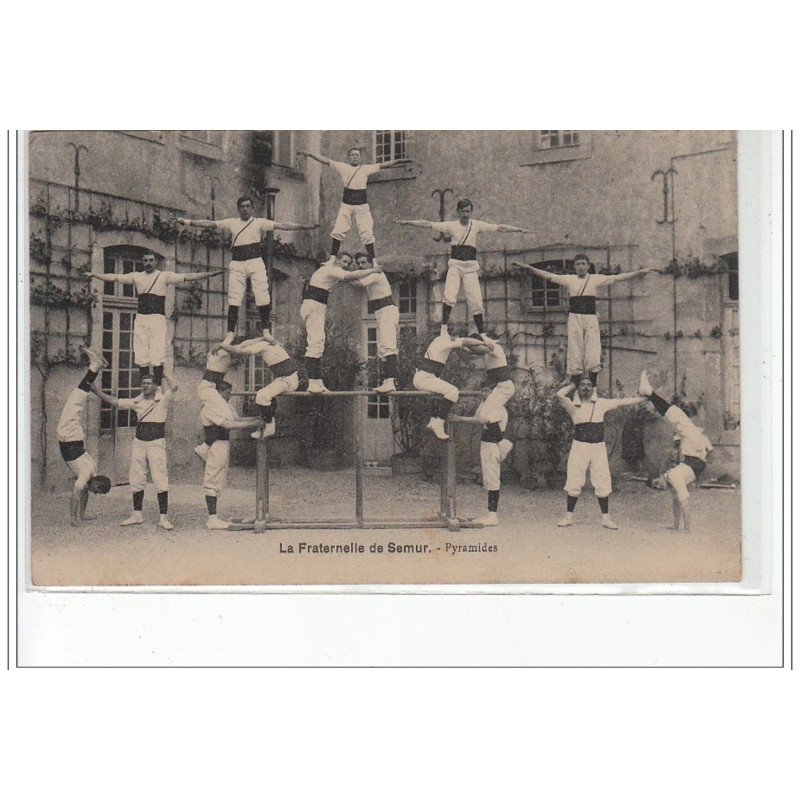 SEMUR - La Fraternelle de Semur - Pyramides - très bon état