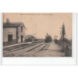 SAINT PIAT - La Gare - vue prise des quais - état (traces)