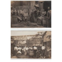 SAINT LAGER? : lot de 2 cartes photos de l'atelier de tonnellerie PAQUIER (vins) - très bon état