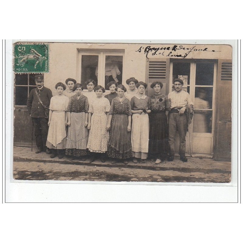 SAINT BONNET DE JOUX : carte photo  (avec facteur ) - bon état (timbre décollé au dos)