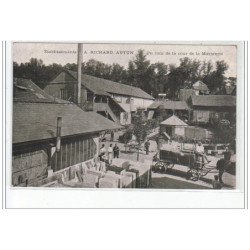 AUTUN : manufacture de meubles et marbrerie RICHARD (bois ) très bon état