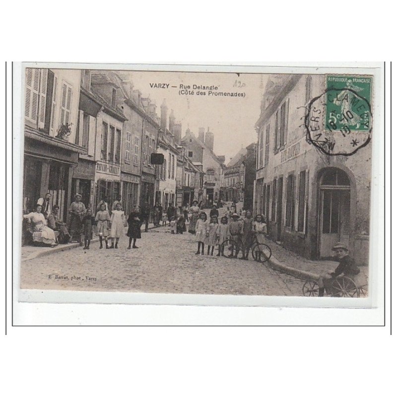 VARZY - Rue Delangle (côté promenade) - très bon état