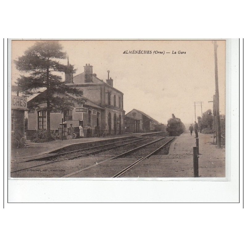 ALMENECHES - La gare - très bon état