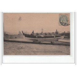 LE TREPORT - Les sauveteurs du """"Saluto"""" 8 Novembre 1904 - Canot de Sauvetage du Tréport - très bon état