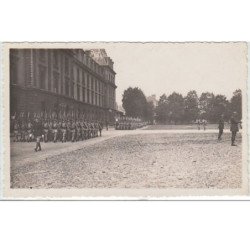 LE HAVRE : défilé militaire ( lot de 8 cartes postales) - très bon état