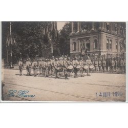 LE HAVRE : défilé militaire (lot de 8 cartes postales) - Très bon état