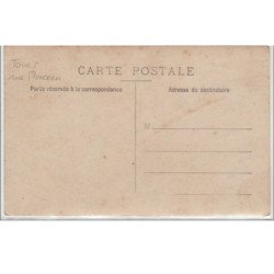 TOURS : lot de 2 cartes photo d'enfants rue Monceau avec le curé - très bon état  (légères marques d'album)