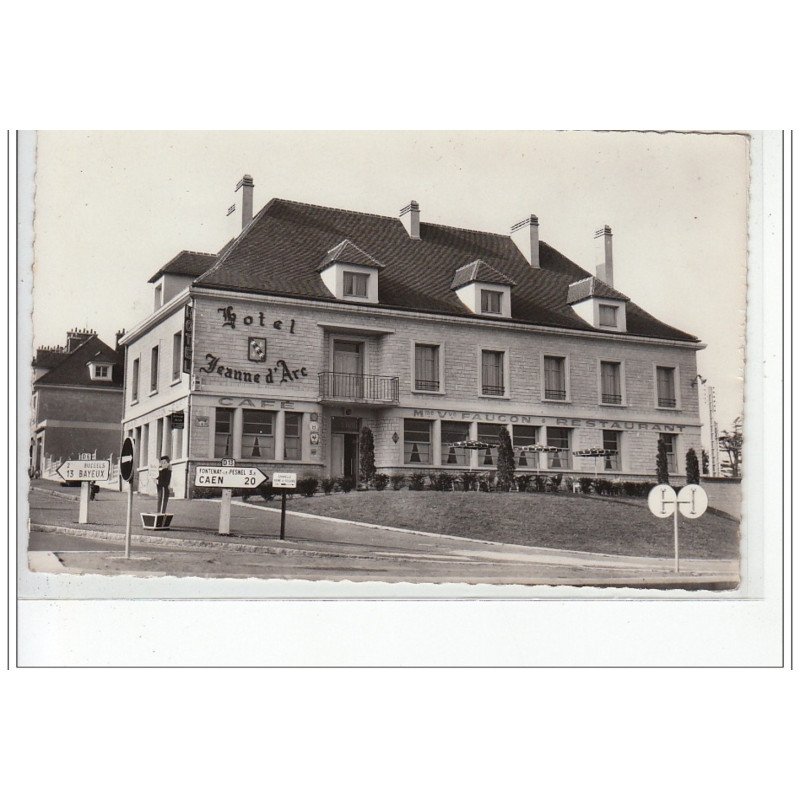 TILLY SUR SEULES - Hôtel Jeanne d'Arc - très bon état