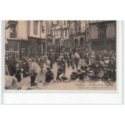 BOURGES - Fête Historique de Jacques Coeur - Défilé rue des Toiles - très bon état