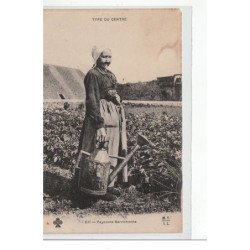 TYPE DU CENTRE - Paysanne berrichonne - très bon état