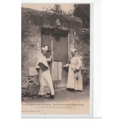 Les expulsions à NANTES - Le Couvent des Prémontrés - La Porte du Couvent après le crochetage - très bon état