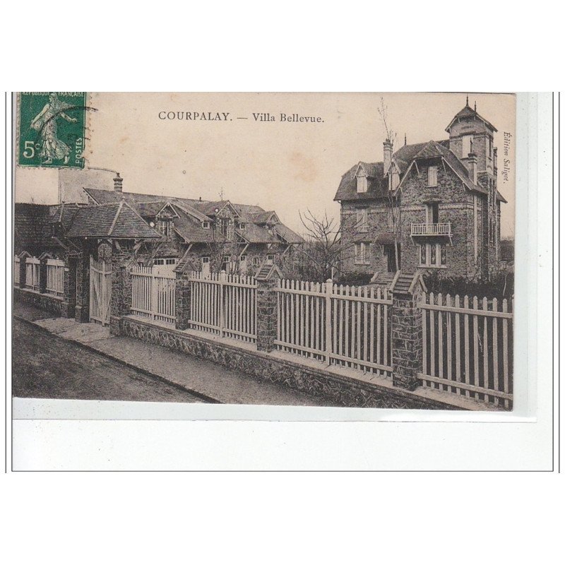 COURPALAY - Villa Bellevue - très bon état