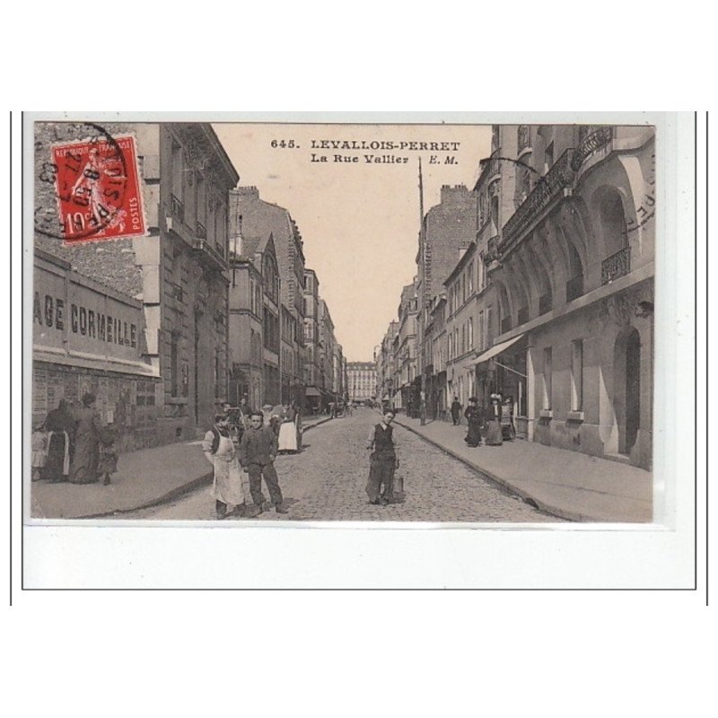 LEVALLOIS PERRET - La rue Vallier - très bon état