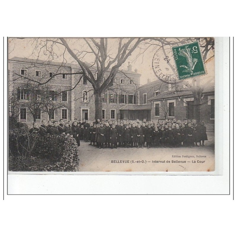 BELLEVUE - Internat de Bellevue - la cour - état