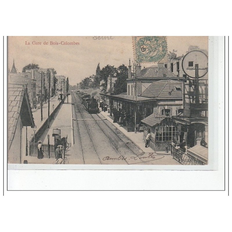 La Gare de BOIS COLOMBES - très bon état