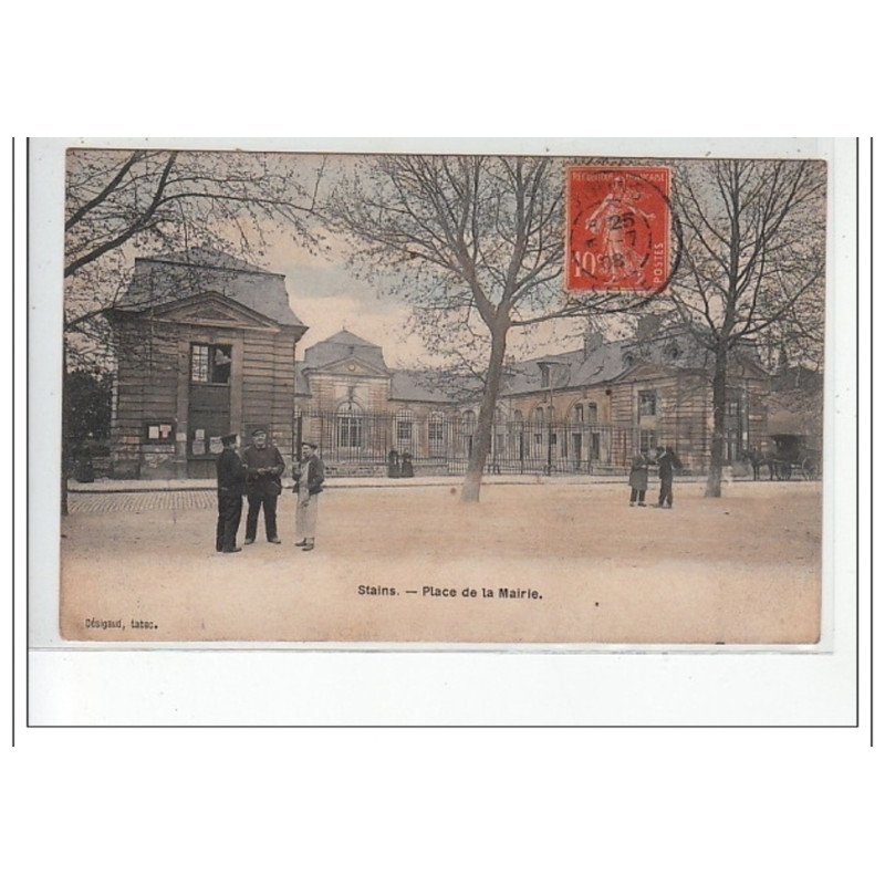 STAINS - Place de la Mairie - très bon état