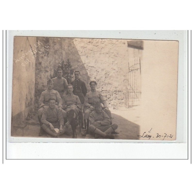 LAON - CARTE PHOTO - MILITAIRES - très bon état