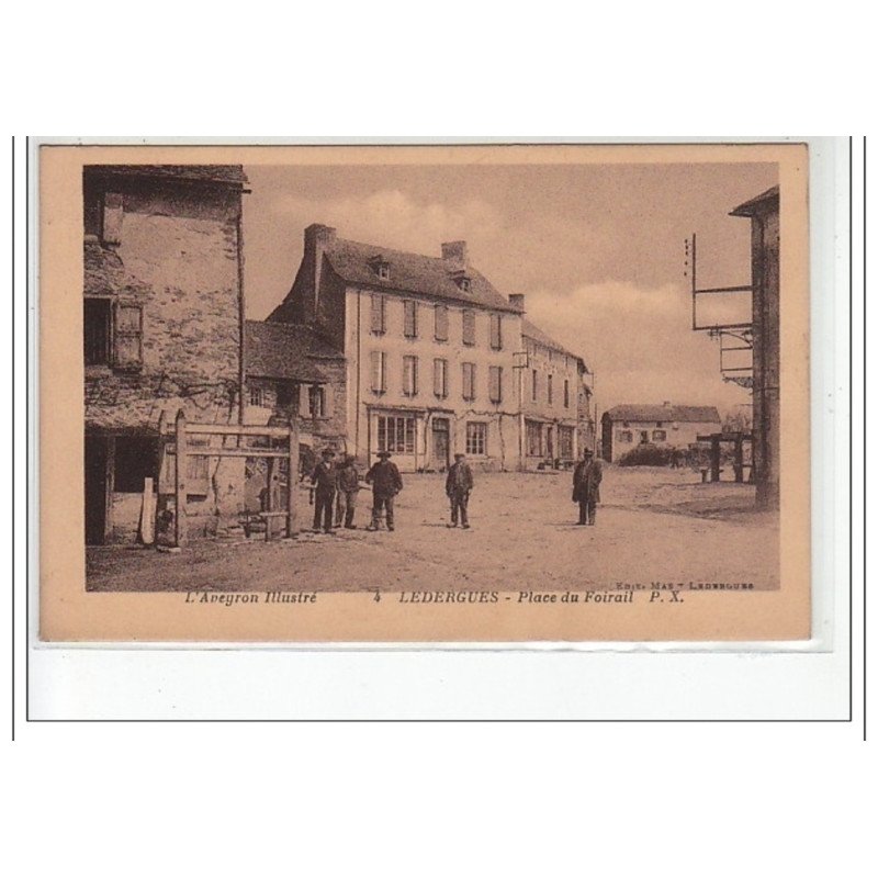 LEDERGUES - Place du Foirail - très bon état