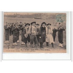 Bardes Bretons et joueurs de Biniou - très bon état