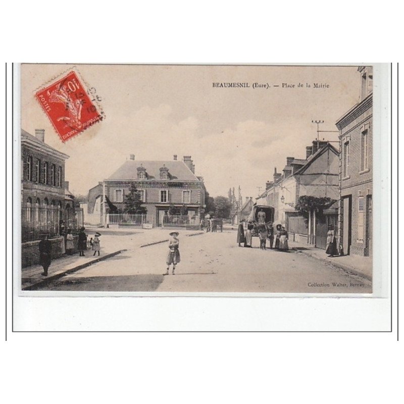 BEAUMESNIL - Place de la Mairie - très bon état BEAUMESNIL - Place de la Mairie - très bon état