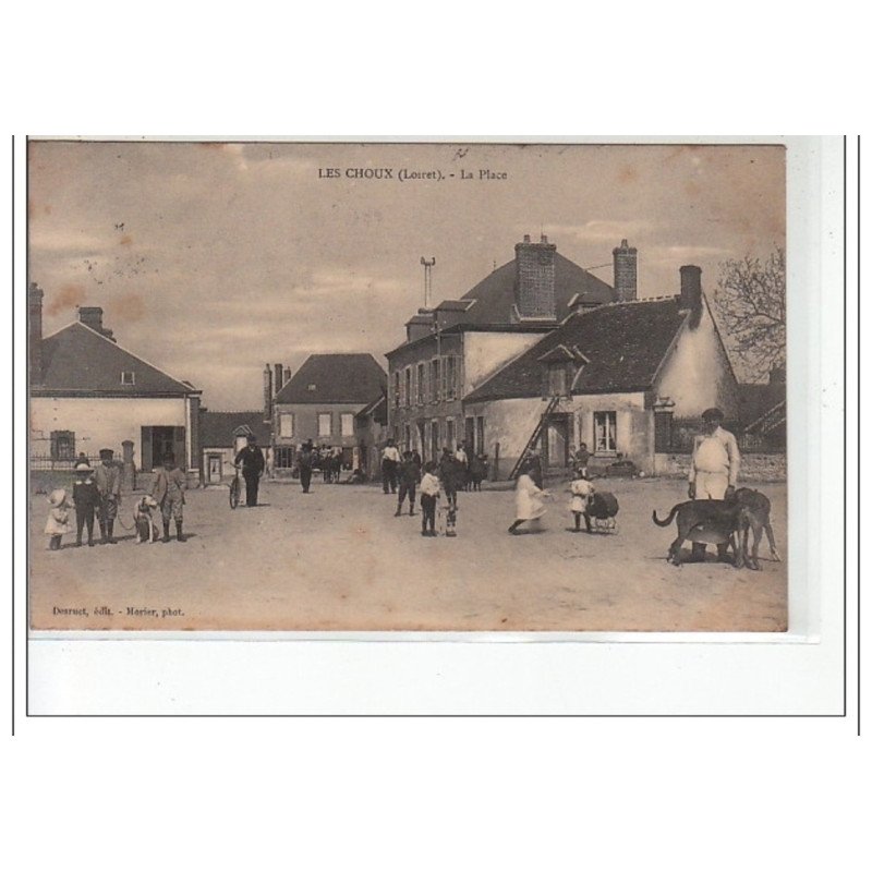 LES CHOUX - La Place - état (traces)