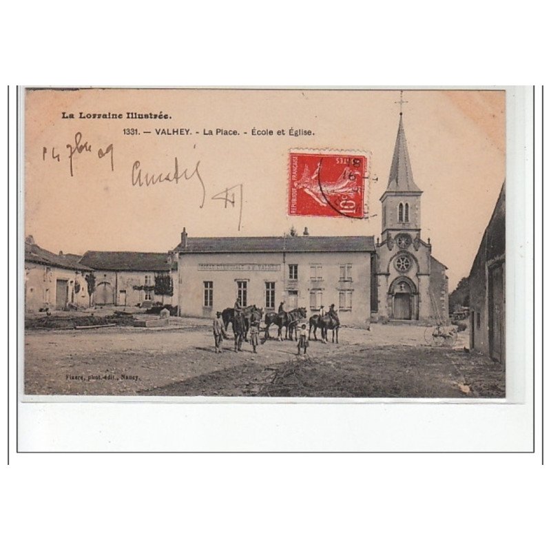 VALHEY - La place - Ecole et église - très bon état