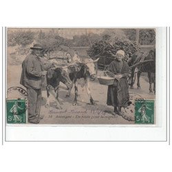 AUVERGNE - En route pour le marché - très bon état