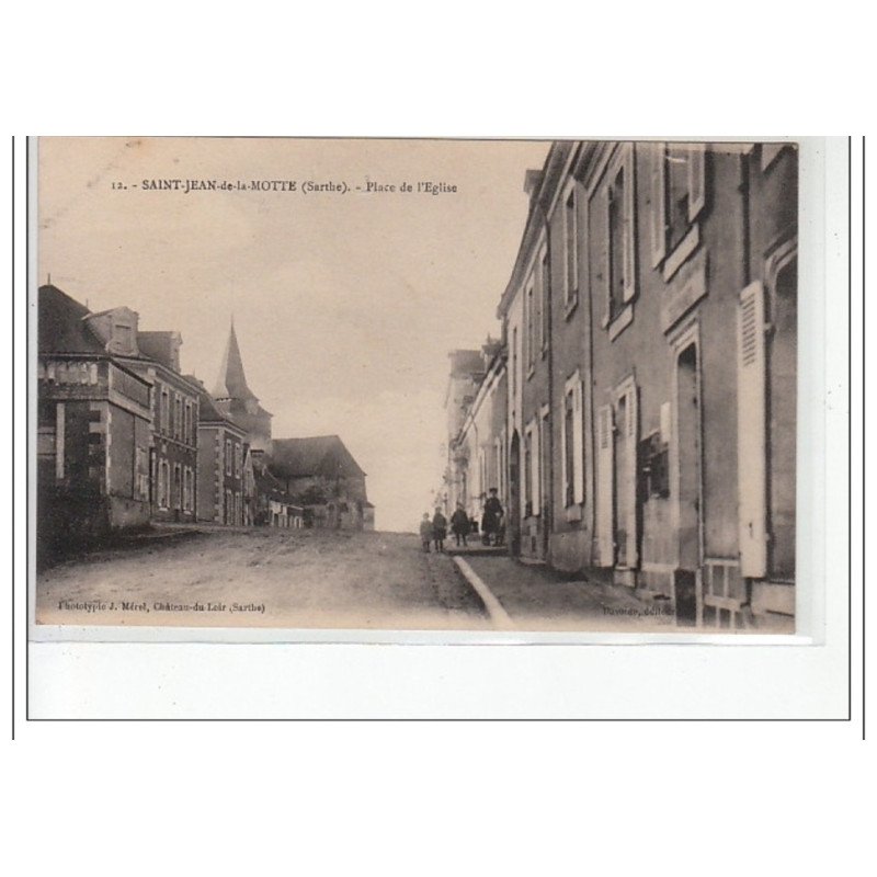 SAINT JEAN DE LA MOTTE - Place de l'Eglise - très bon état