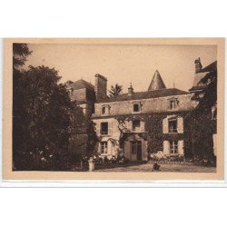 LENCLOITRE : château de La Boutière - pension familiale - maison de repos - très bon état