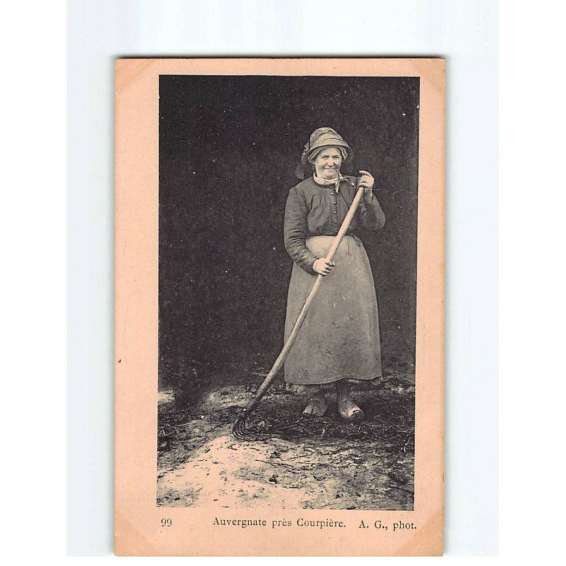 Auvergnate près COURPIERE - très bon état Auvergnate près COURPIERE - très bon état
