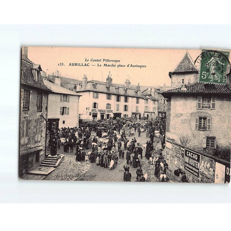 AURILLAC : Le Marché place d'Aurinques - très bon état AURILLAC : Le Marché place d'Aurinques - très bon état