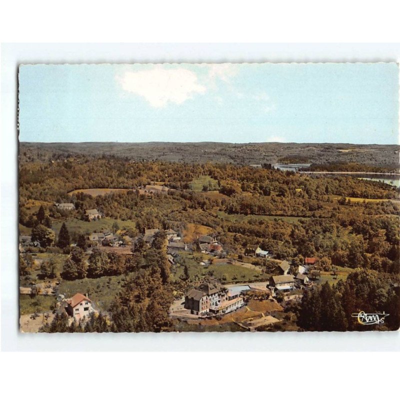 SAINT PARDOUX LA CROISILLE : Vue aérienne, au 1er plan, Hôtel-restaurant ""le Beau Site"" - très bon état SAINT PARDOUX LA CROISILLE : Vue aérienne, au 1er plan, Hôtel-restaurant ""le Beau Site"" - très bon état