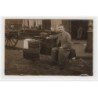 PARIS : carte photo d'un marchand ambulant vers 1910 - très bon état