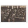 PARIS : photo format et papier cpa d'un atelier de fabrique de chocolats vers 1910 - très bon état