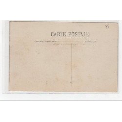 PARIS :président partant sur le front pour remettre le Noël des cheminots aux défenseurs de la patrie (guerre 14-18)