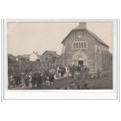 COUTAINVILLE - CARTE PHOTO - Sortie de l'église - très bon état