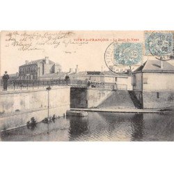 VITRY LE FRANCOIS - Le Pont à Vaux - très bon état