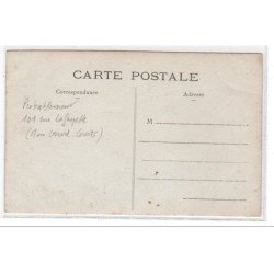 PARIS : carte photo d'un café  au 101 rue lafayette (Corsets GIRARD) - très bon état