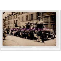 POISSY : carte photo d'une fête (camion) vers 1910 - très bon état