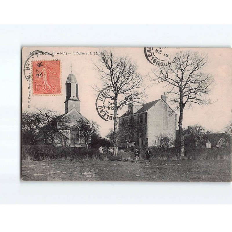 BEAUCHENE : L'Eglise et la Mairie - très bon état BEAUCHENE : L'Eglise et la Mairie - très bon état