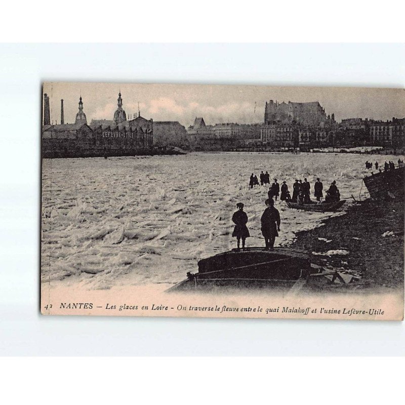 NANTES : Les glaces en Loire, on traverse le fleuve entre le quai Malakoff et l'usine Lefèvre-Utile - état NANTES : Les glaces en Loire, on traverse le fleuve entre le quai Malakoff et l'usine Lefèvre-Utile - état